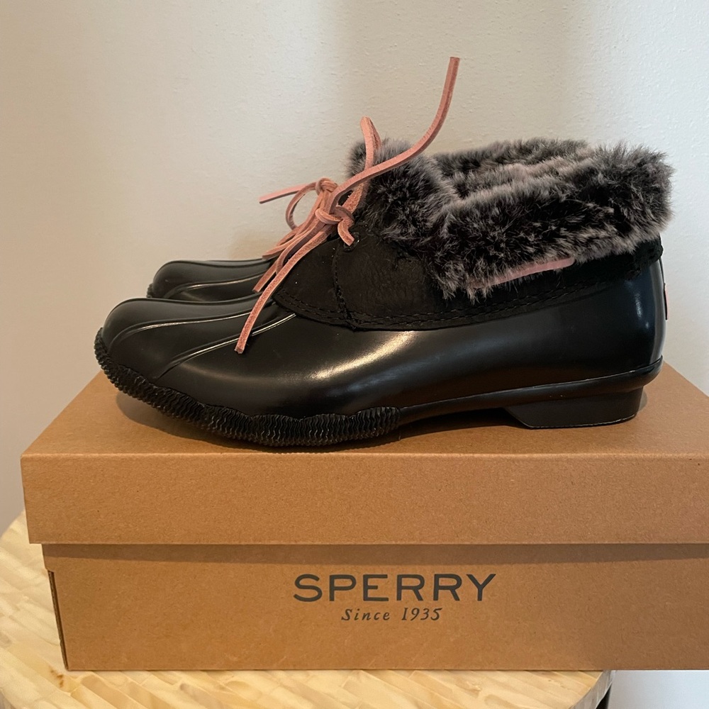 Women’s Saltwater 1Eye Cozy Duck Boot Black Size 7.5